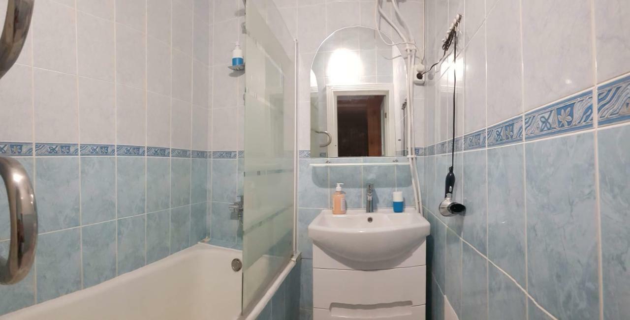 Kyiv Top Location 60M2 Apt In Old City Fast Wifi Selfchekin 외부 사진